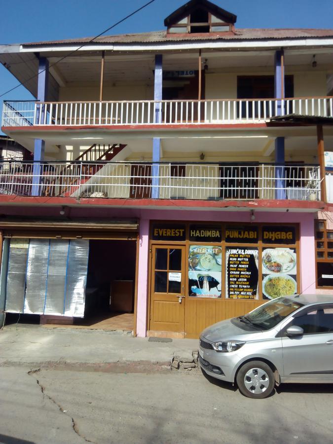 Hotel Everest Manāli Exterior foto